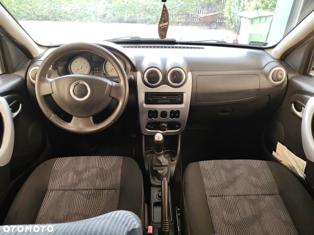 Dacia Sandero - 6