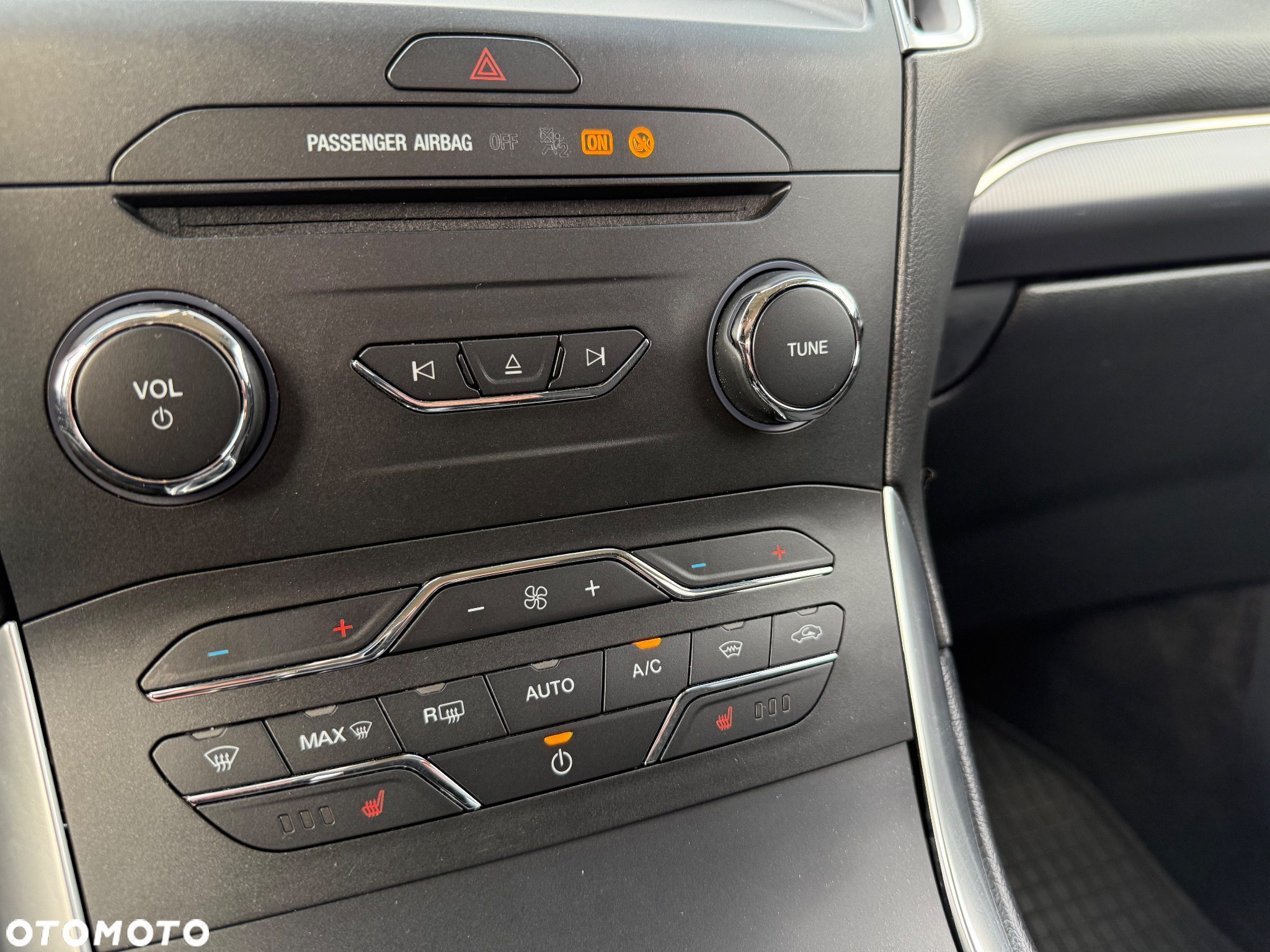 Ford Edge - 12