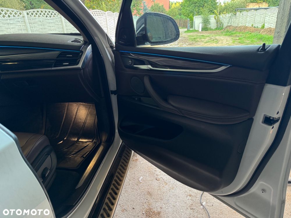 BMW X5 xDrive35i - 26