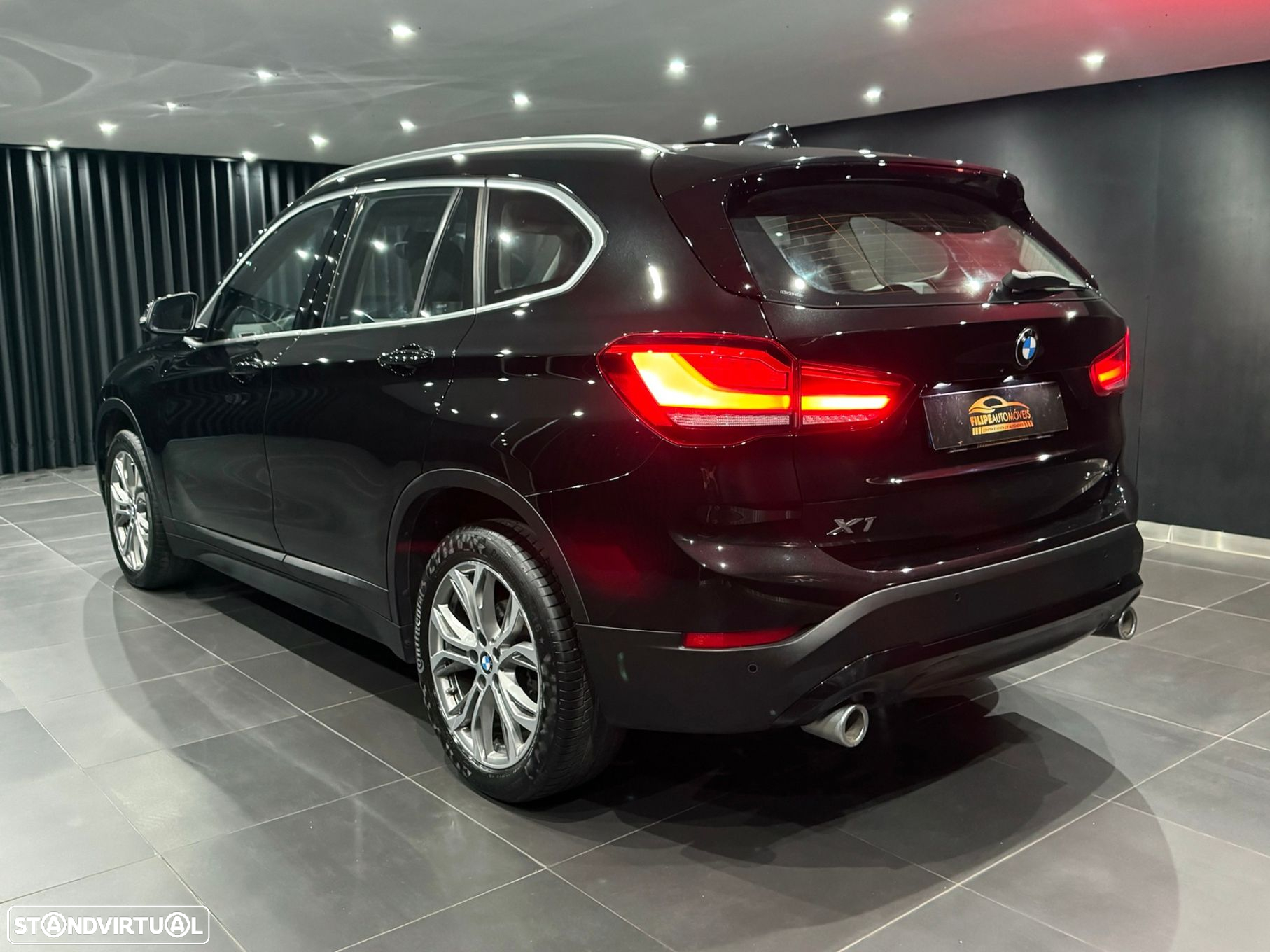 BMW X1 18 d sDrive Auto Line Sport - 6