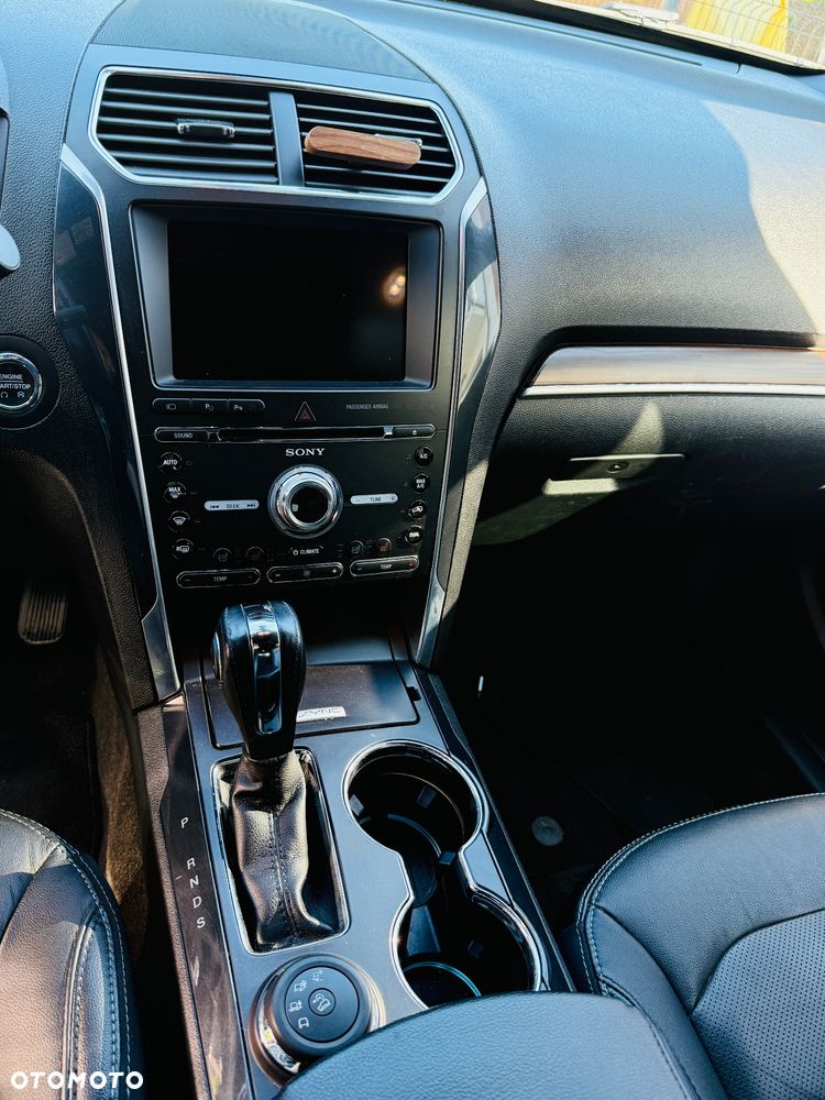 Ford Explorer - 6