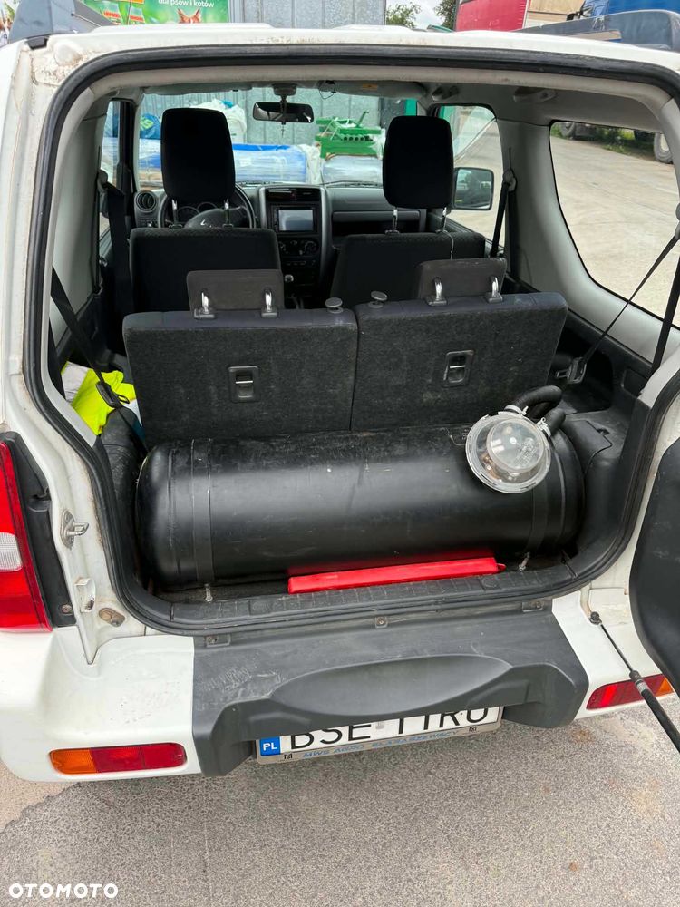 Suzuki Jimny - 4