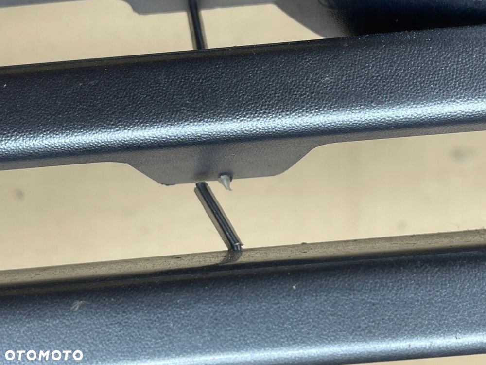 FORD TRANSIT MK8 GRILL ATRAPA BK31-17B968-A - 6