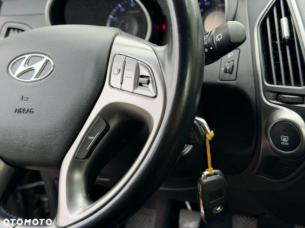 Hyundai ix35 blue 1.6 2WD Finale Gold - 34