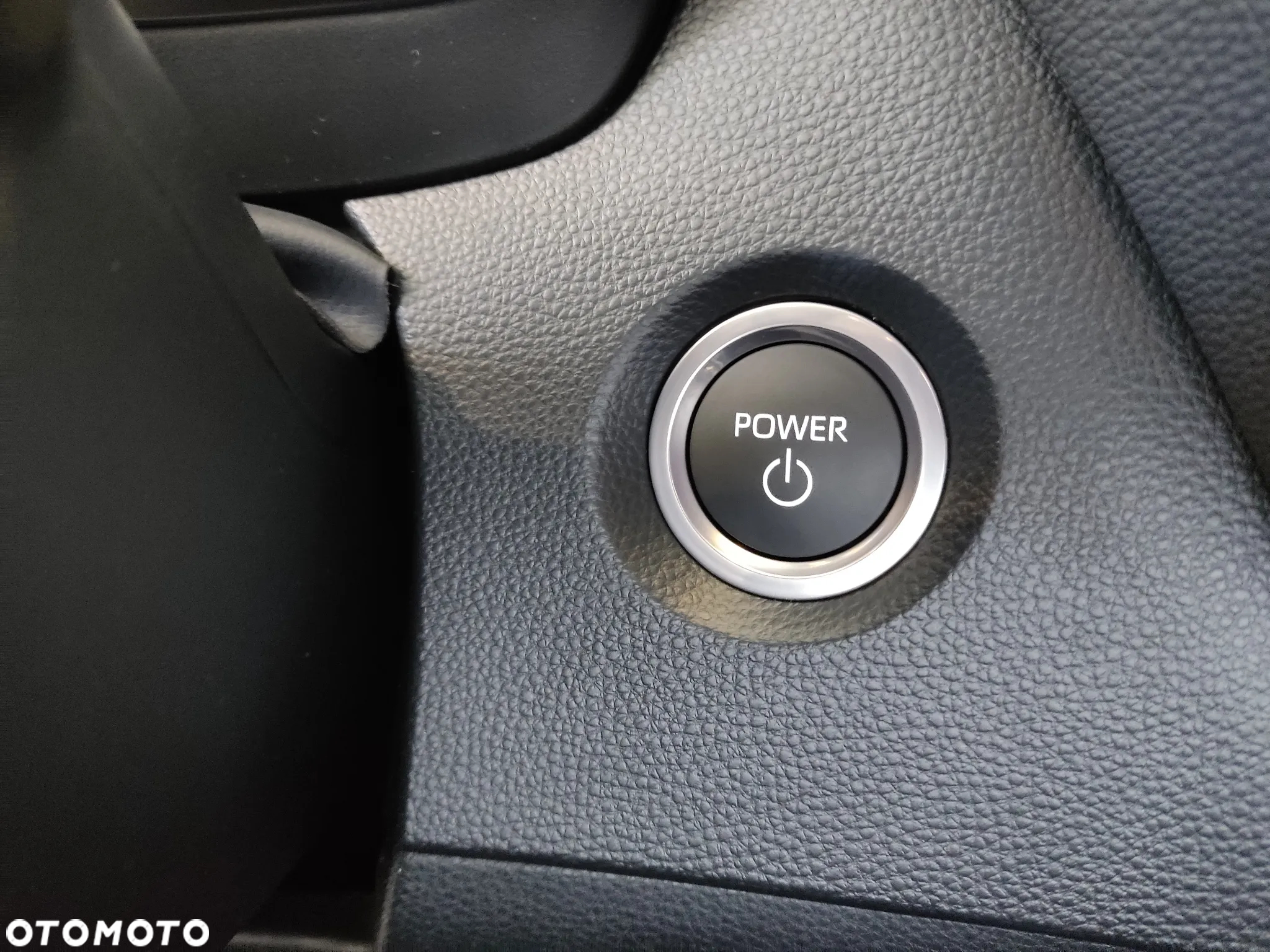 Toyota Corolla 1.8 Hybrid Comfort - 22