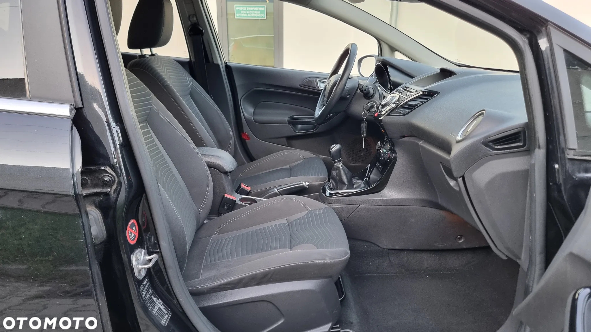 Ford Fiesta 1.6 TDCi Titanium - 32