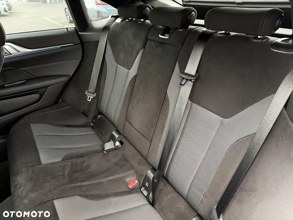 BMW Seria 4 430i xDrive M Sport - 32