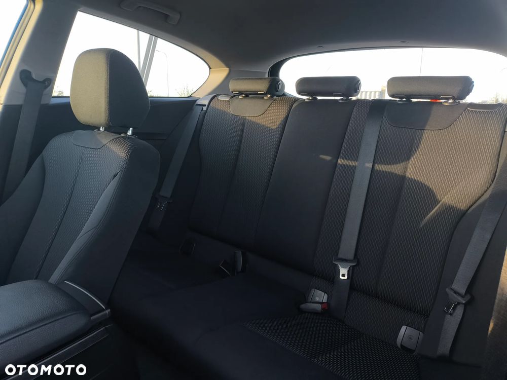 BMW Seria 1 114i - 15