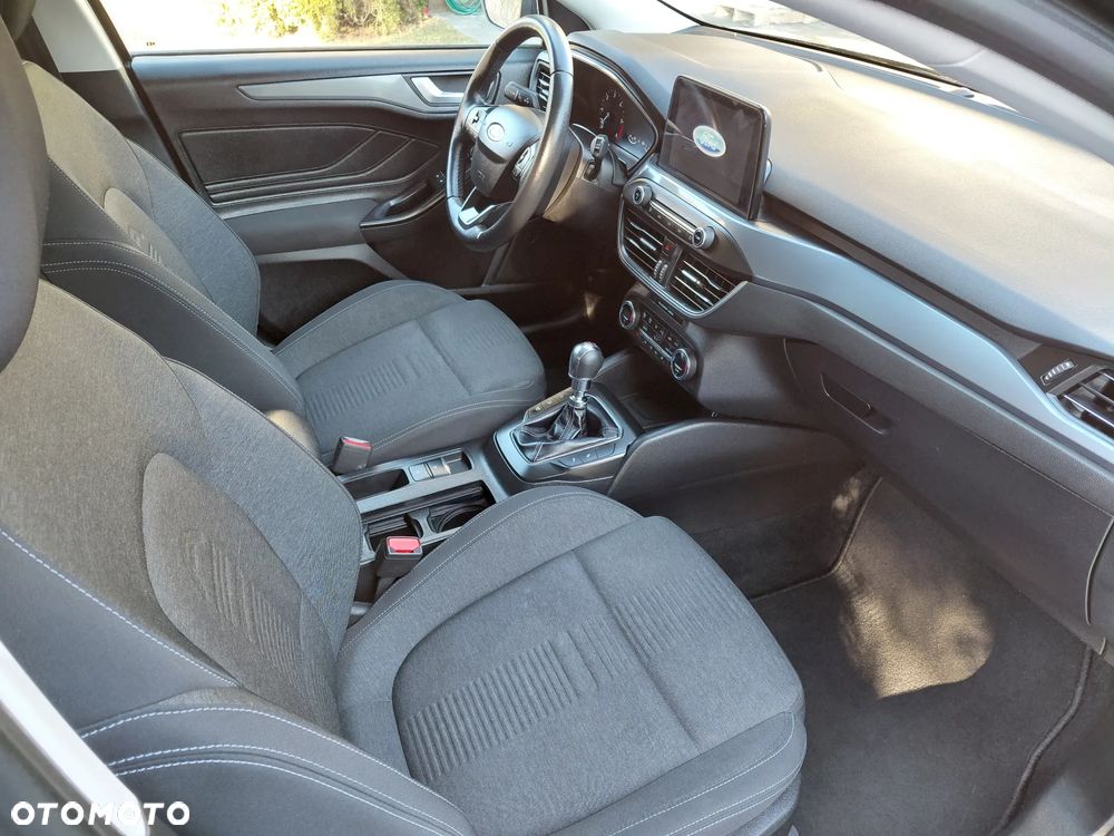 Ford Focus SW 2.0 EcoBlue Active Business - 11