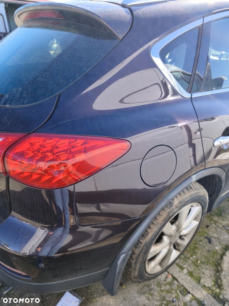 INFINITI QX50 EX35 J50 10r ĆWIARTKA BŁOTNIK PRAWY TYŁ POSZYCIE L50 - 1