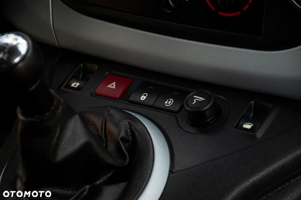 Citroën Berlingo Multispace HDi 115 FAP XTR - 23