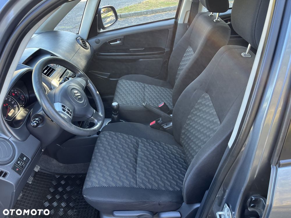 Suzuki SX4 1.6 GLX / Comfort - 10