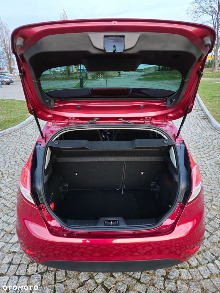 Ford Fiesta - 12