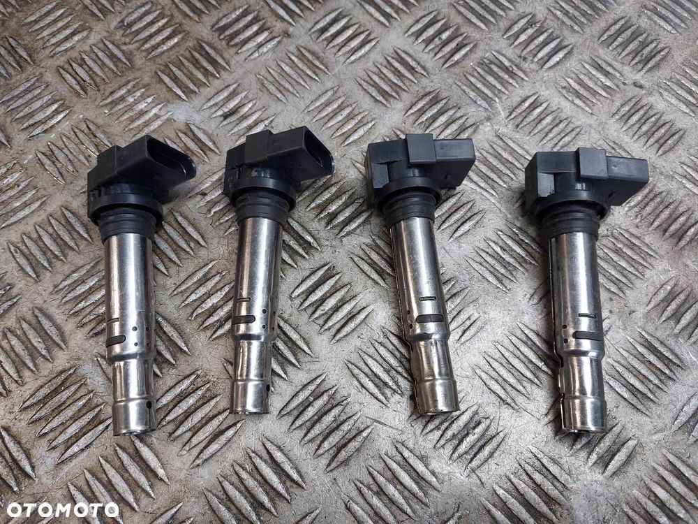 CEWKA ZAPŁONOWA KOMPLET GOLF V 1.4 FSI BOSCH 0986221023 NGK U5002 - 1