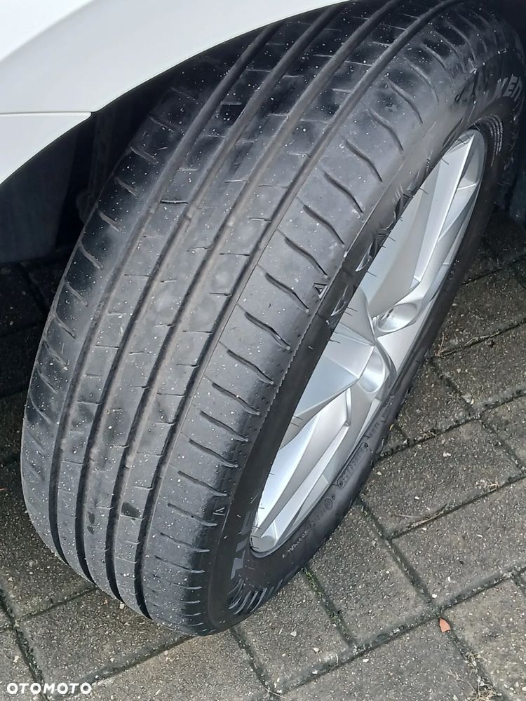 Skoda Scala 1.0 TSI Ambition - 32