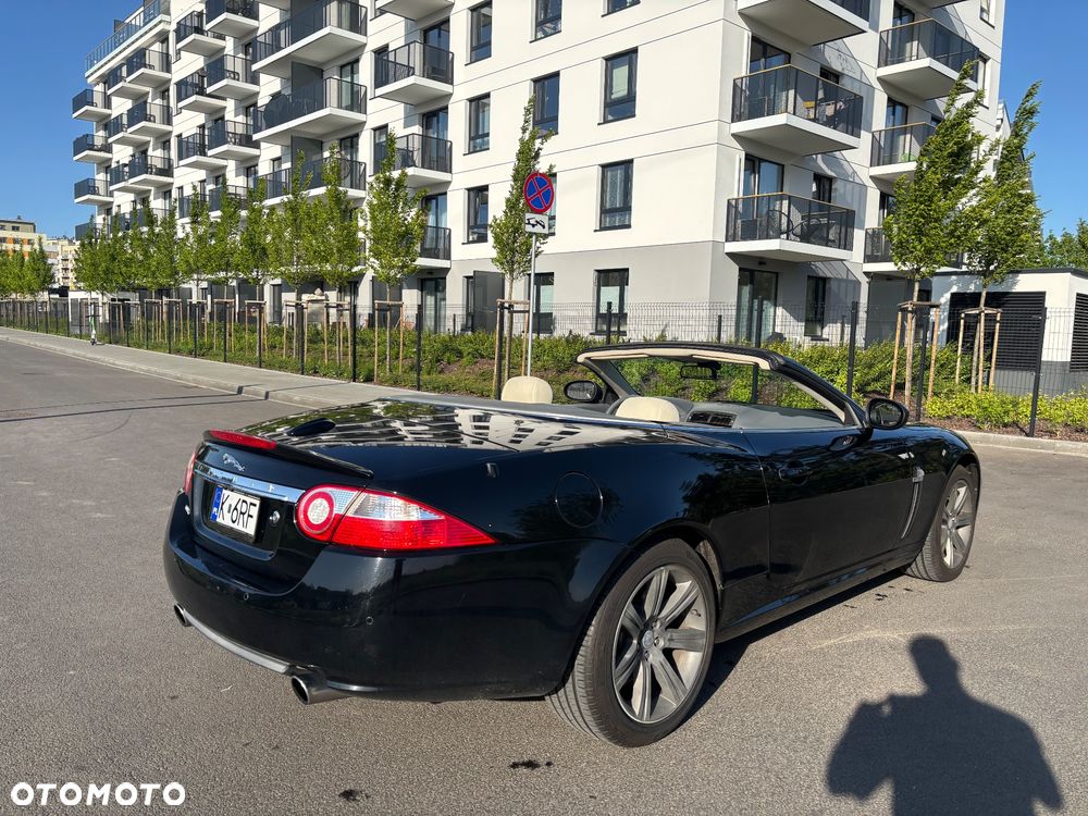 Jaguar XK - 8