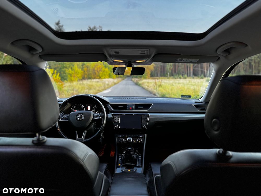 Skoda Superb 2.0 TDI Style - 11
