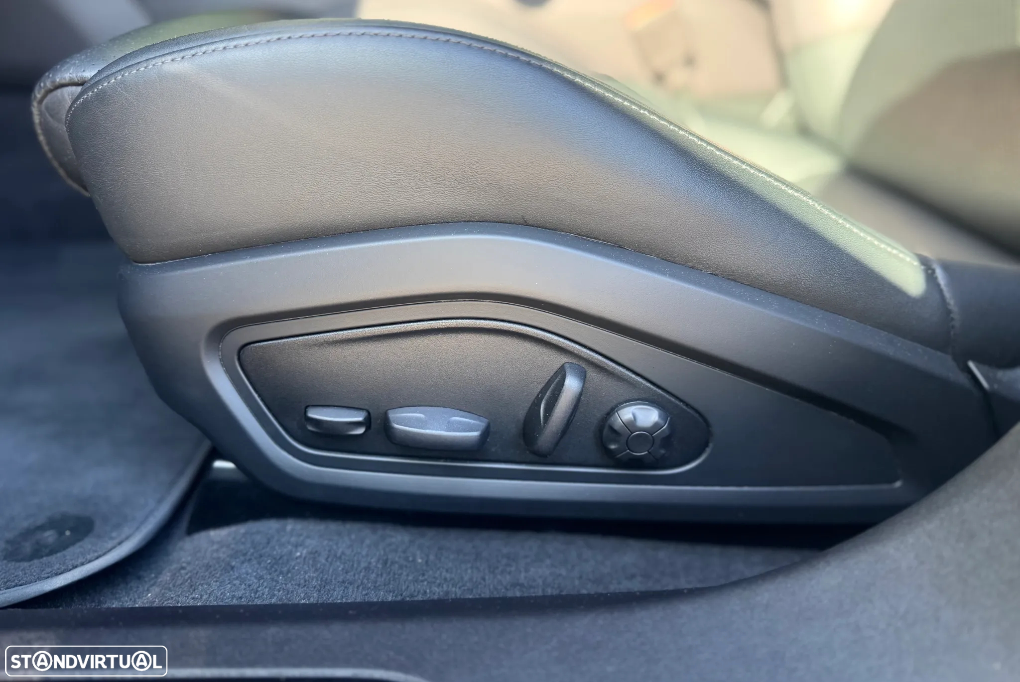 Porsche Taycan Bateria Performance Plus - 29