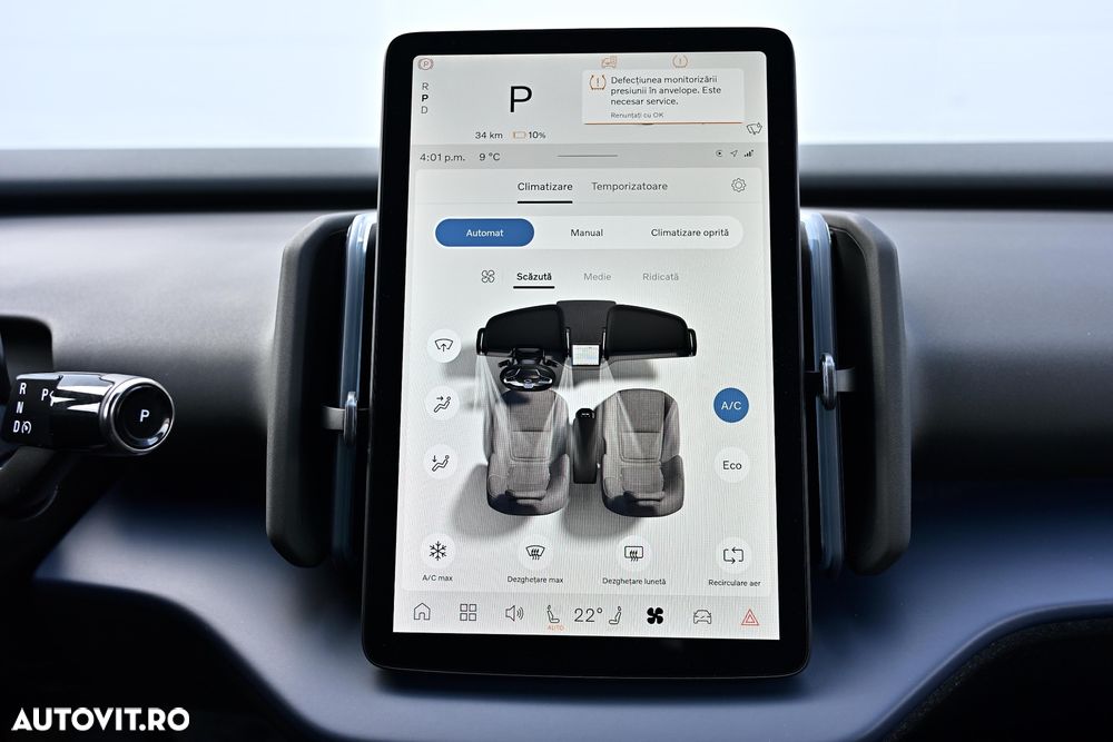 Volvo EX30 Single Motor Extended Range RWD Core - 26