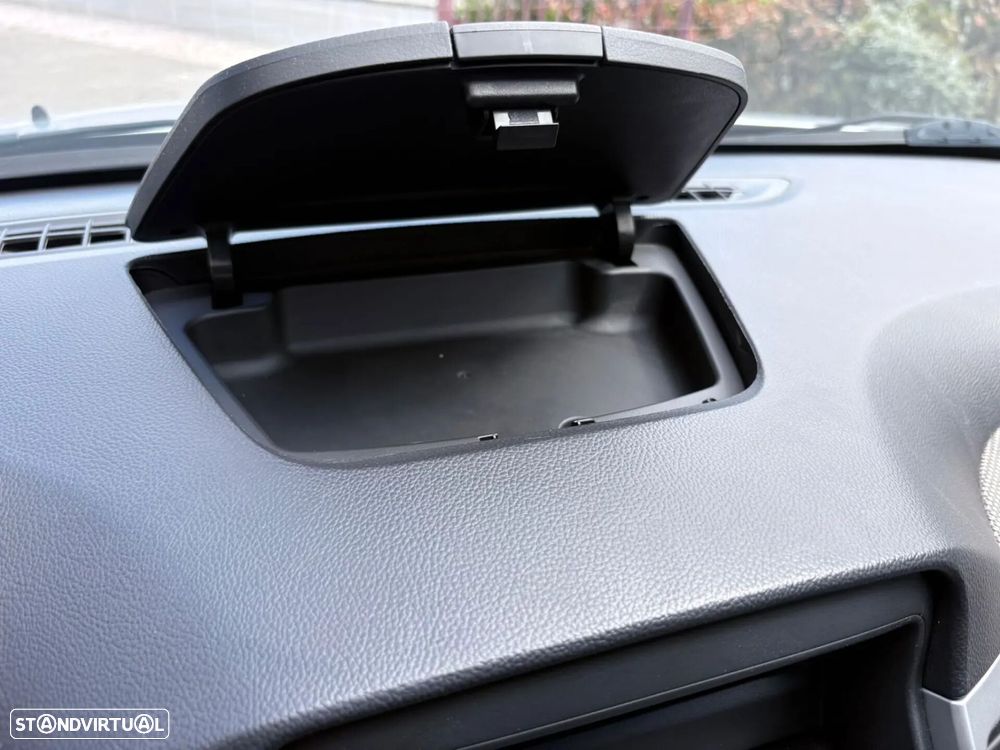 Chevrolet Cruze 1.6 LS - 42