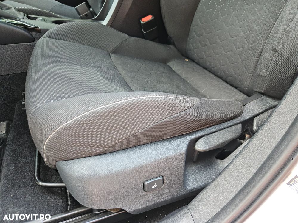 Toyota Corolla 1.8 HSD Dynamic - 10