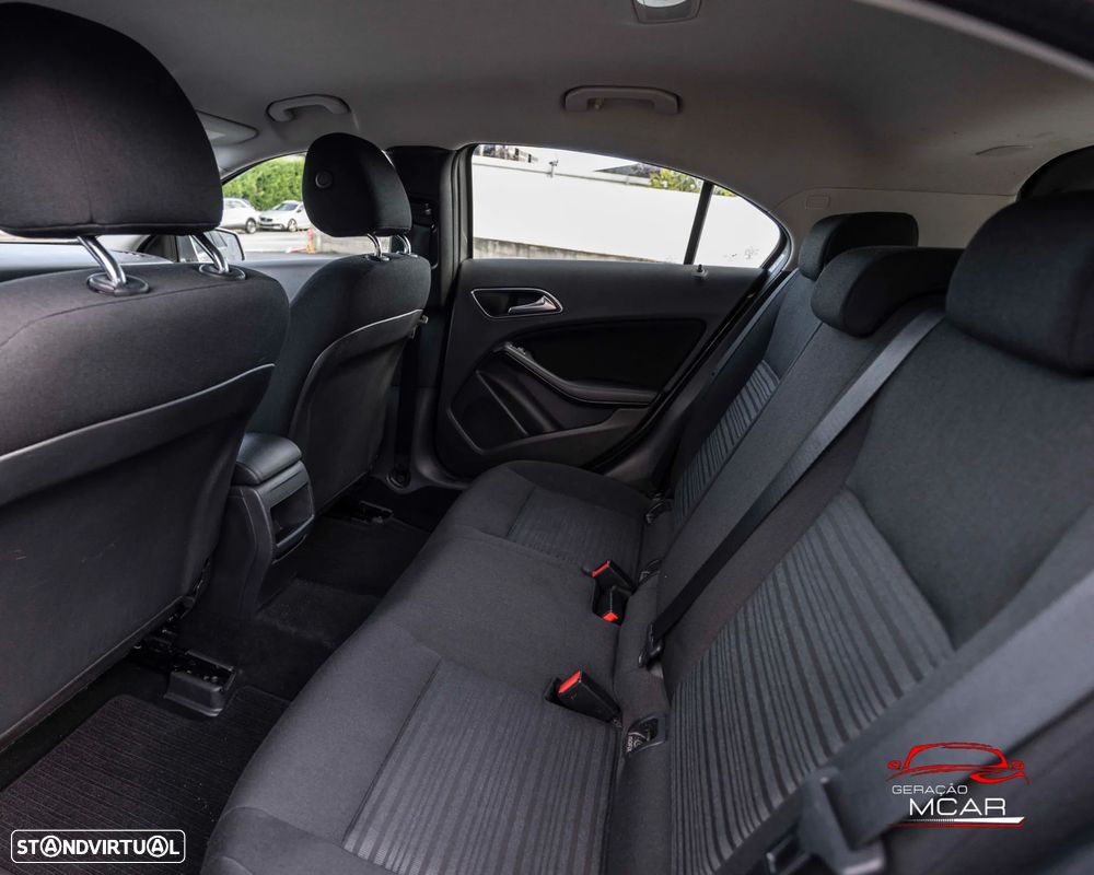 Mercedes-Benz A 180 - 12