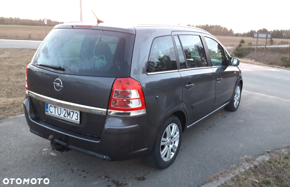 Opel Zafira 1.7 CDTI Cosmo EU5 - 3