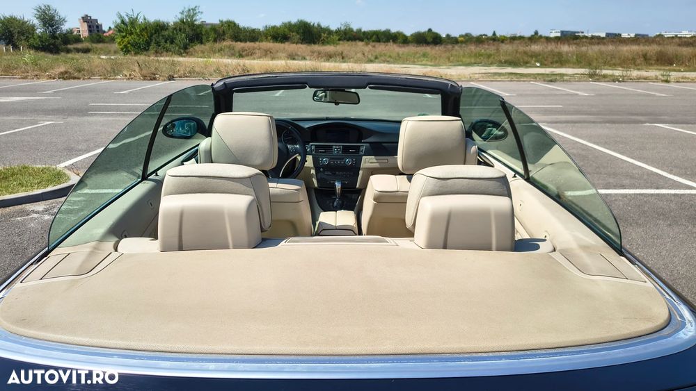 BMW Seria 3 320i Aut. - 13