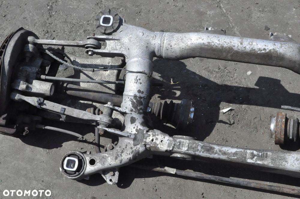 BMW 6 E63 3.0D 286KM BELKA ZAWIESZENIA TYŁ 154tys! - 3