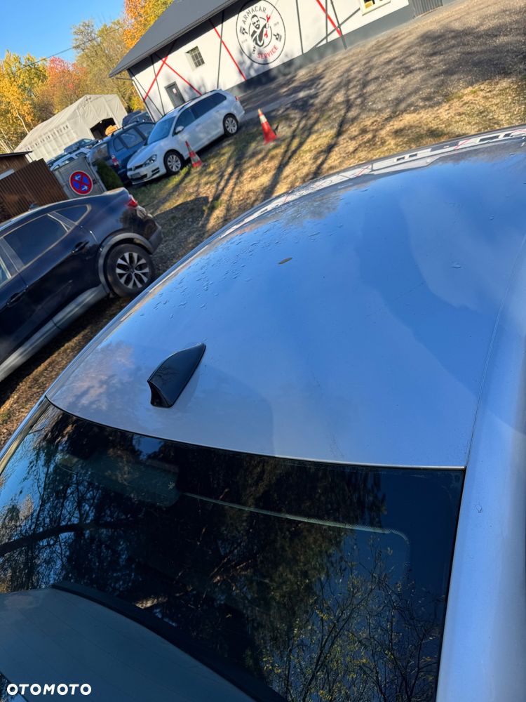 Volkswagen Passat - 15