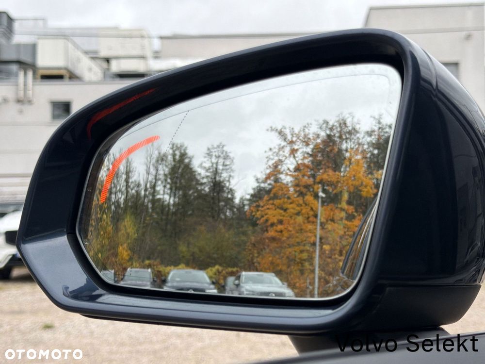 Volvo V60 Cross Country - 33