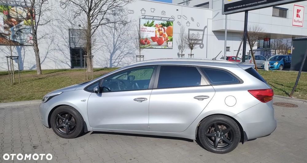 Kia Ceed 1.6 CRDi M - 3