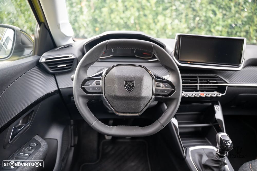 Peugeot 208 1.2 PureTech Style - 22