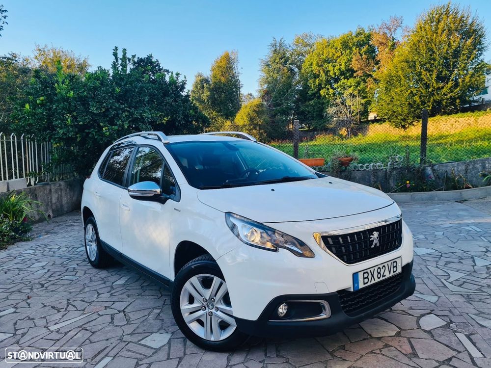 Peugeot 2008 1.2 PureTech Style - 1