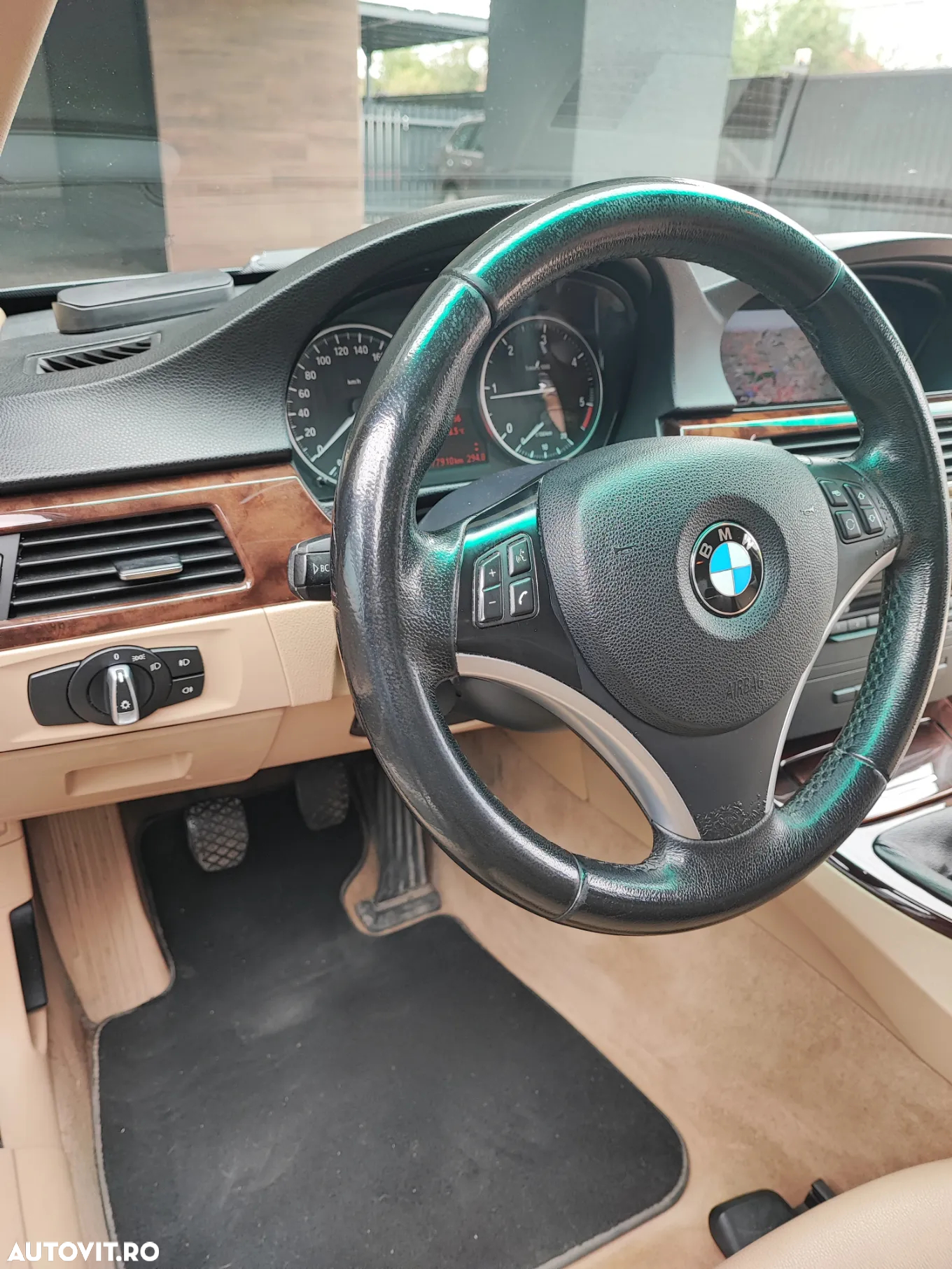 BMW Seria 3 320d EfficientDynamics Edition - 35