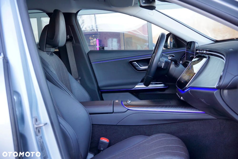 Mercedes-Benz Klasa E 200 4Matic 9G-TRONIC Edition AVANTGARDE - 24