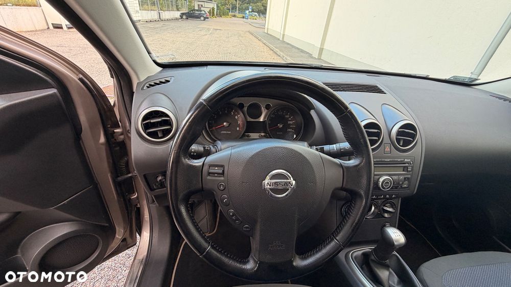 Nissan Qashqai 1.6 Visia - 18