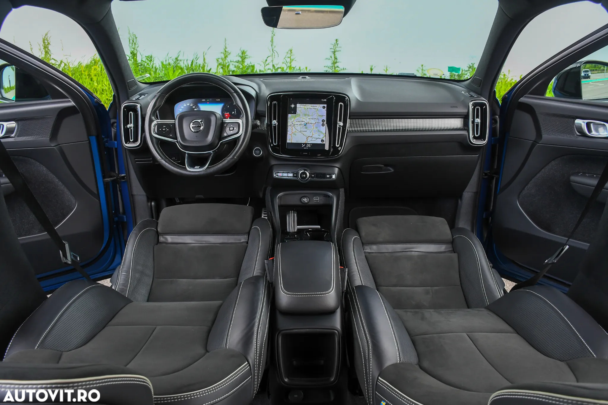Volvo XC 40 D4 AWD Geartronic R-Design - 31