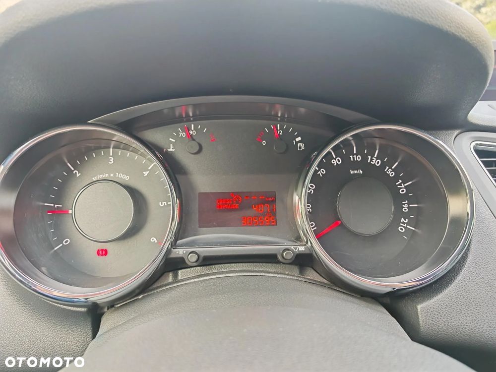 Peugeot 5008 HDI FAP 150 Premium - 16