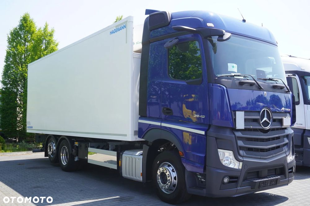 Mercedes-Benz Actros 2545 / 2021 / Chłodnia Hagemann Multitemperatura_221988 - 3