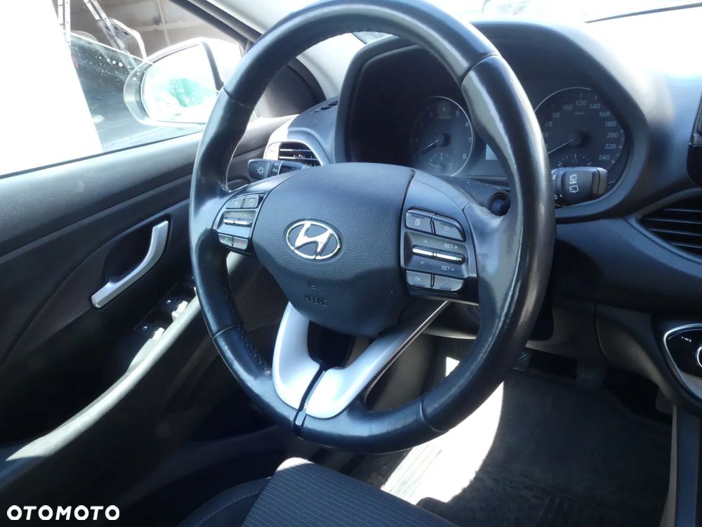 Hyundai i30 1.4 Comfort - 26