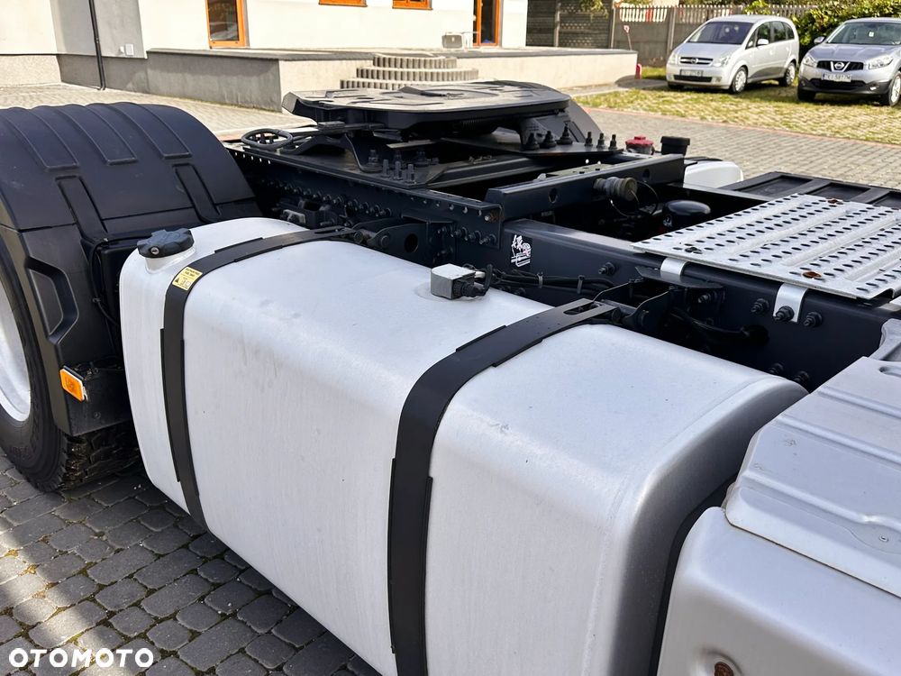 Renault T 440 / Silnik 13L / Hydraulika / Halogeny / - 15