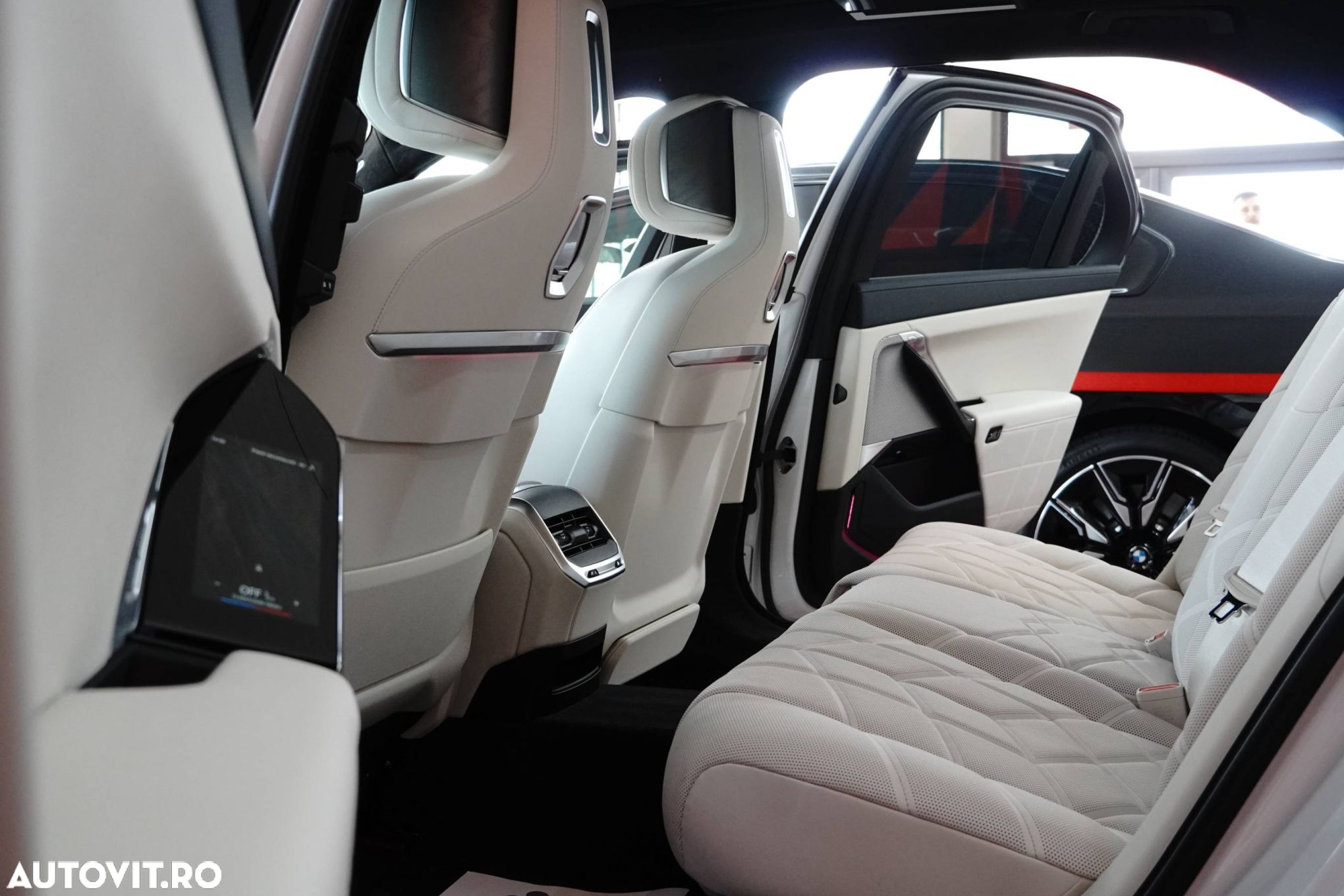 BMW Seria 7 - 28