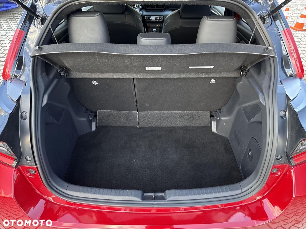 Toyota Yaris Hybrid 1.5 Selection Style - 13