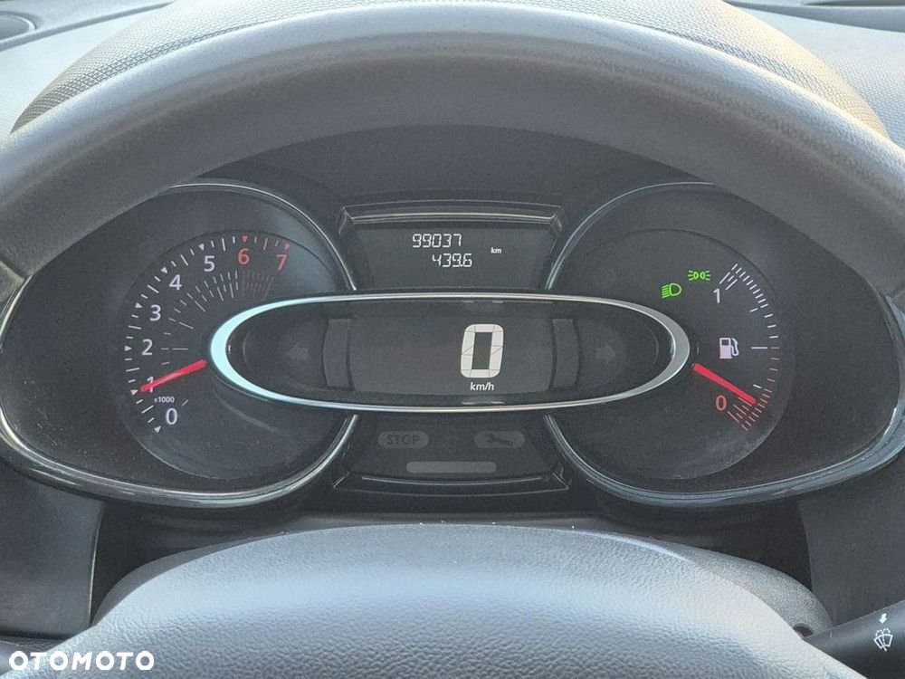 Renault Clio - 14