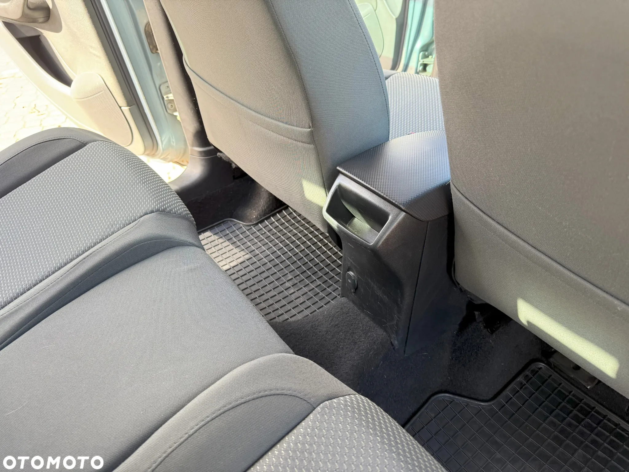 Seat Toledo 2.0 TDI Stylance DSG - 20
