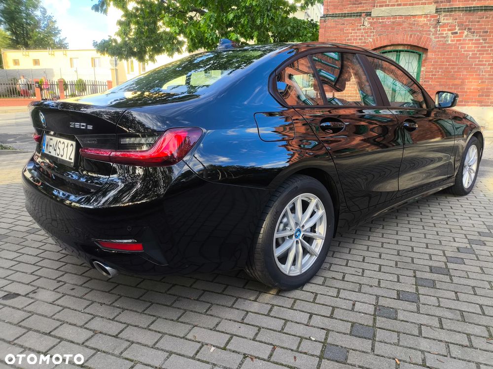 BMW Seria 3 320e - 10