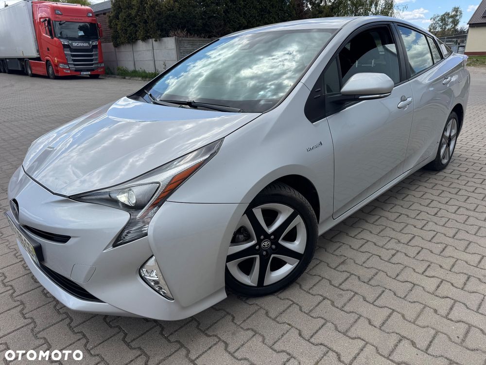 Toyota Prius - 1