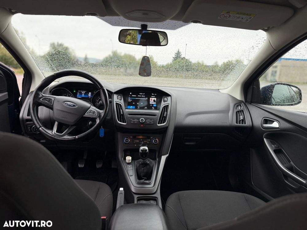 Ford Focus 1.0 EcoBoost Trend - 10