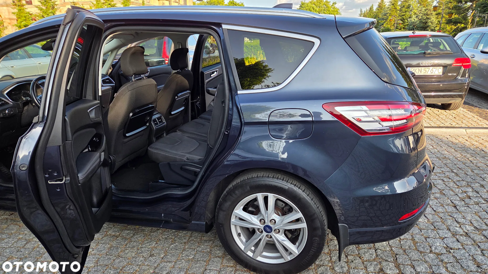 Ford S-Max 2.0 EcoBlue Titanium - 28